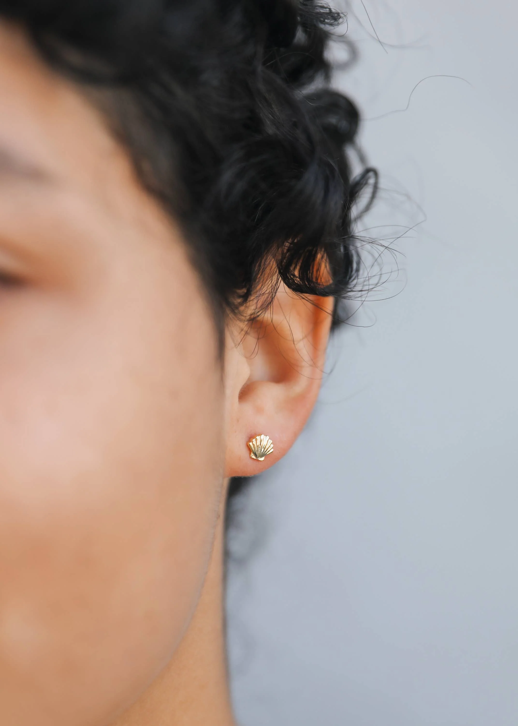 JaxKelly: Seashell - Gold Earrings - Image 3