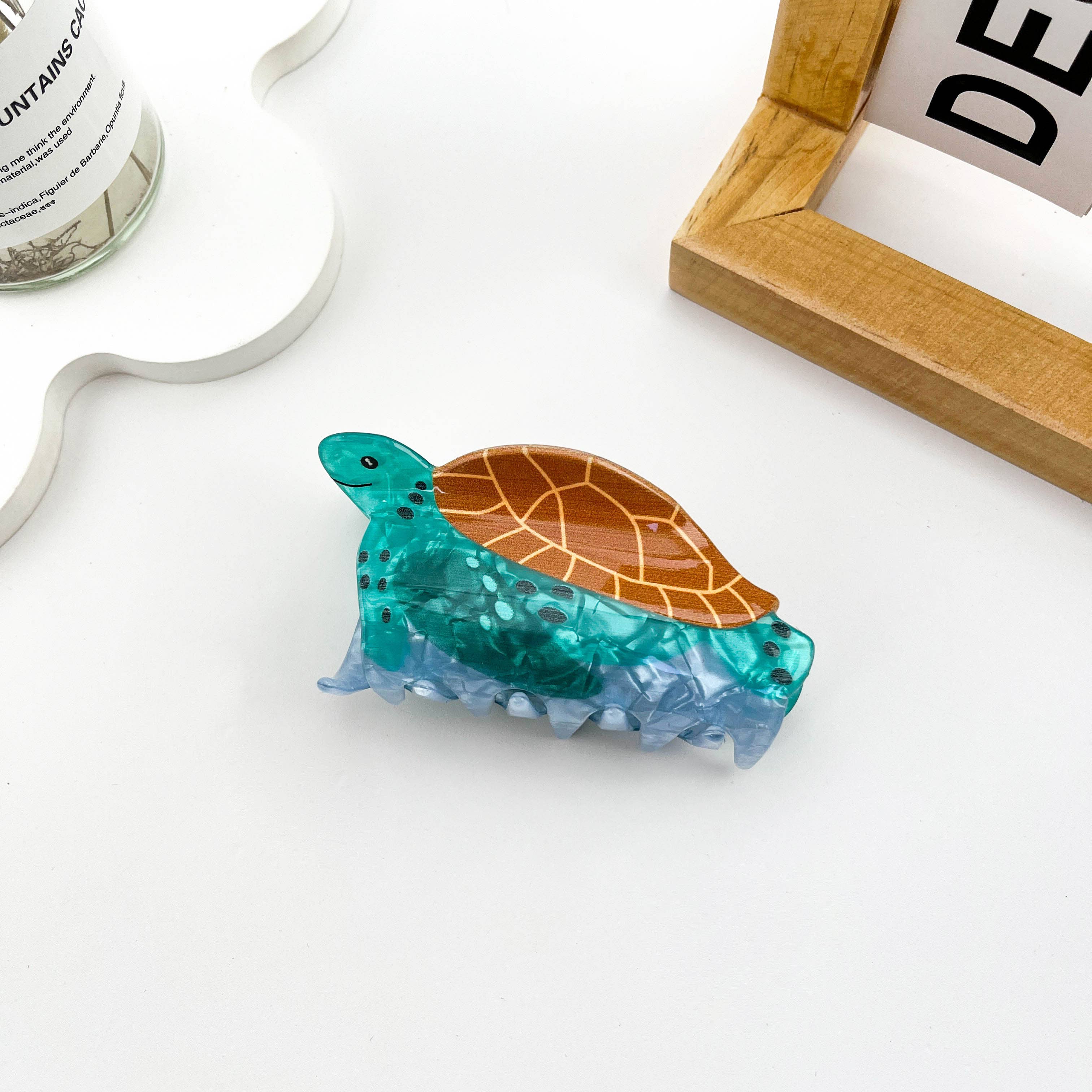 mildstyles: Cartoon Marine Life Sea Turtle Acrylic Hair Claw Clip - Image 9