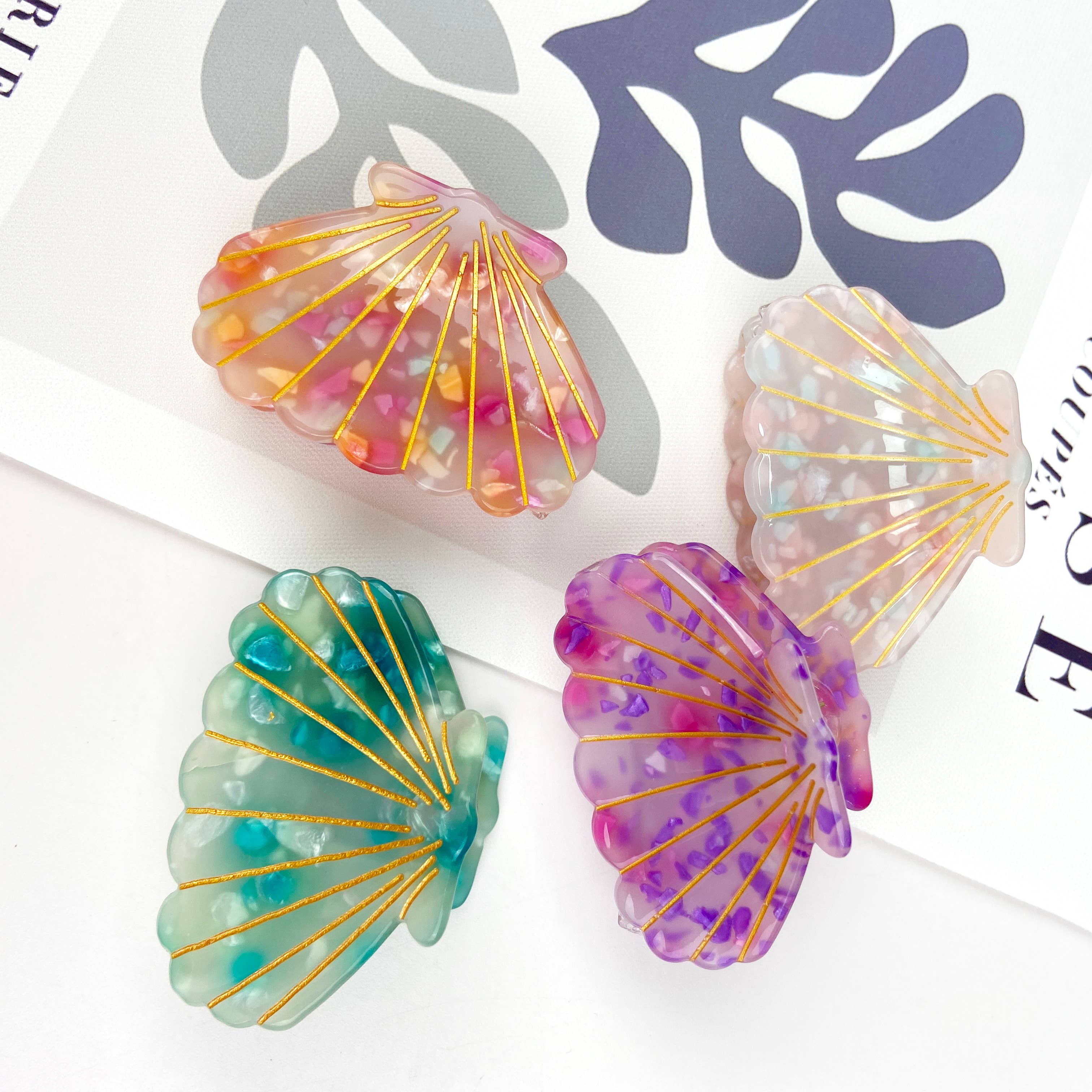 mildstyles: Scallop hair claw clip